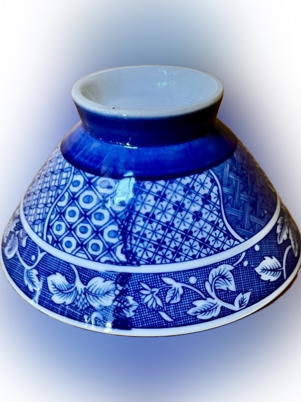 VTG Ardco Dallas Japan Blue & White Porcelain Footed Rice Bowl Chinoiserie Decor
